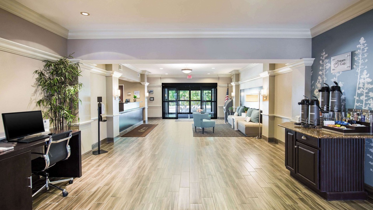 Photo of Others in Dunmore