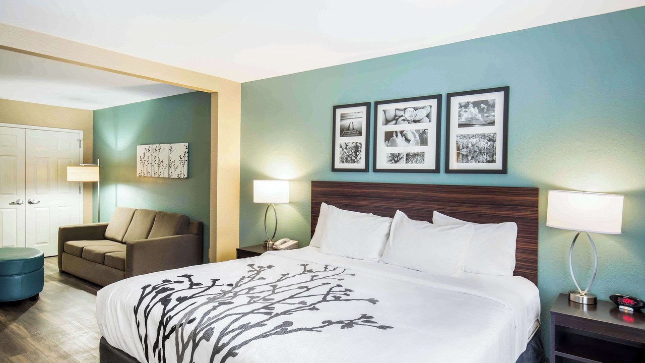 Photo of Bedroom in Dunmore