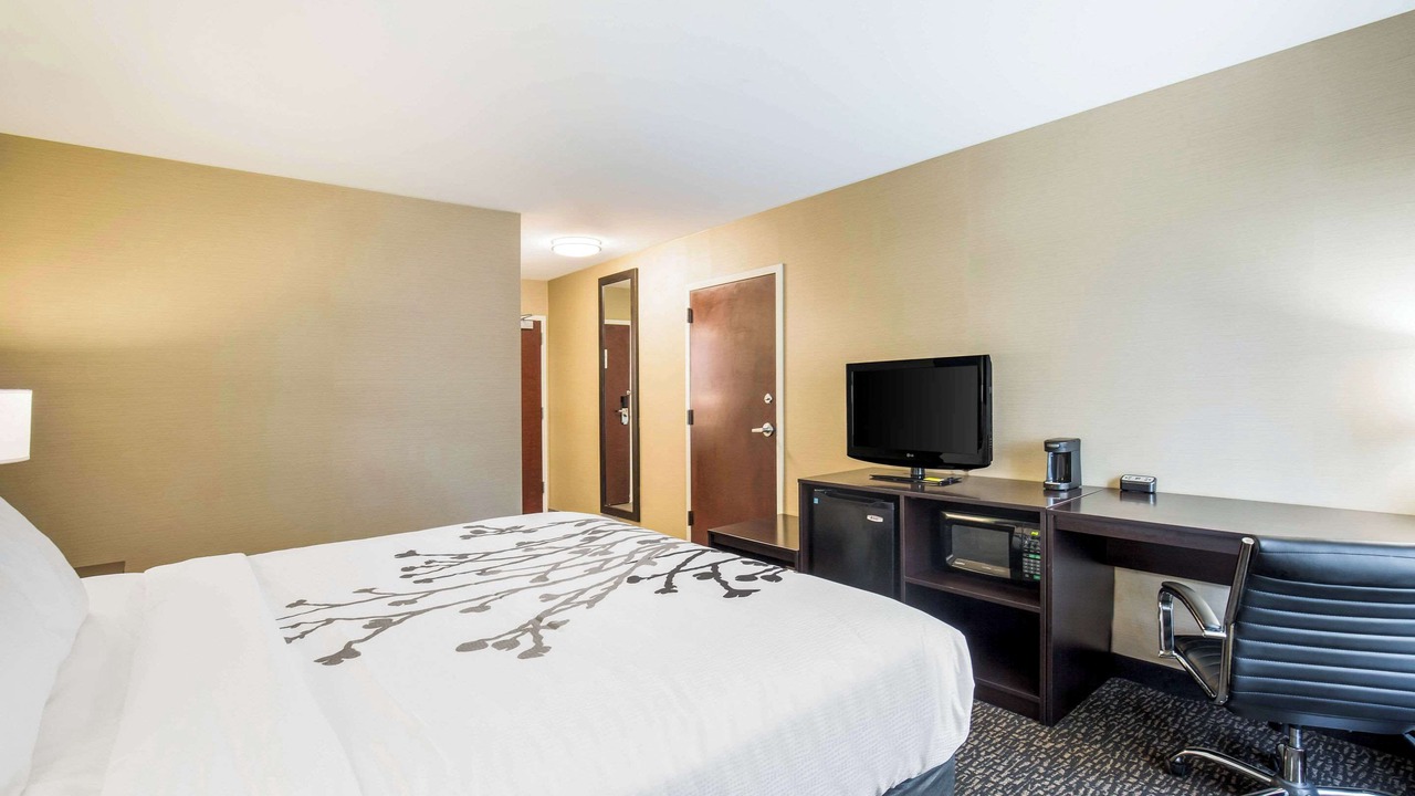 Photo of Bedroom in Dunmore