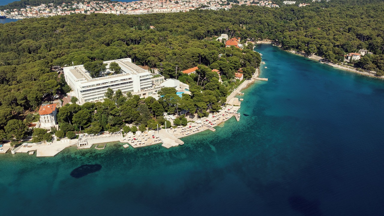 Photo of Outdoor in Cove Murtar