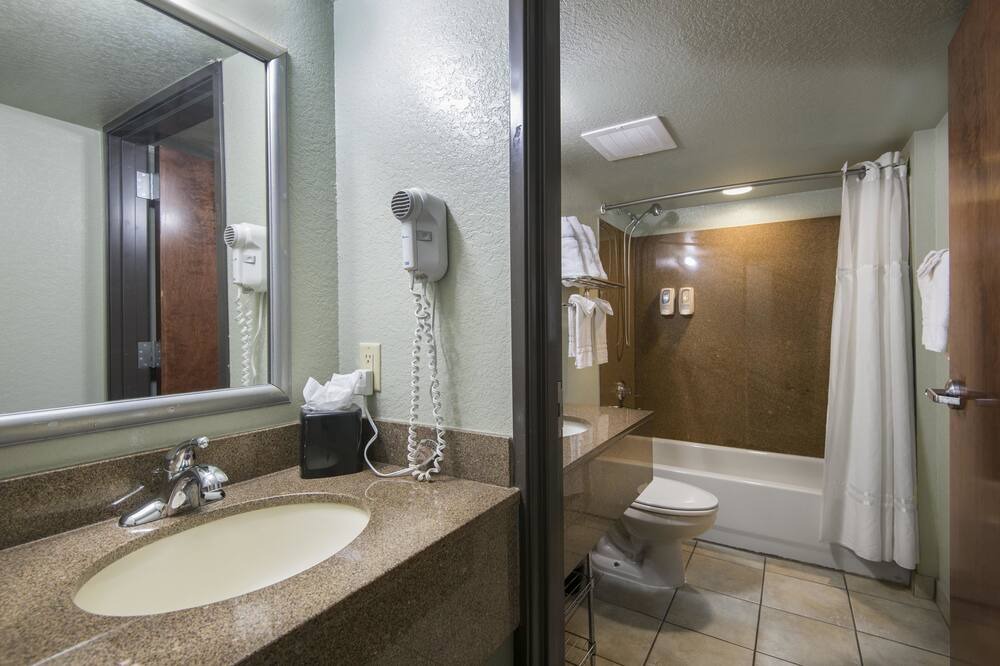 Photo of Bathroom in Hillcrest