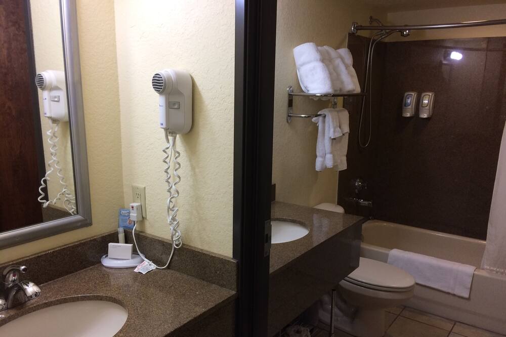 Photo of Bathroom in Hillcrest