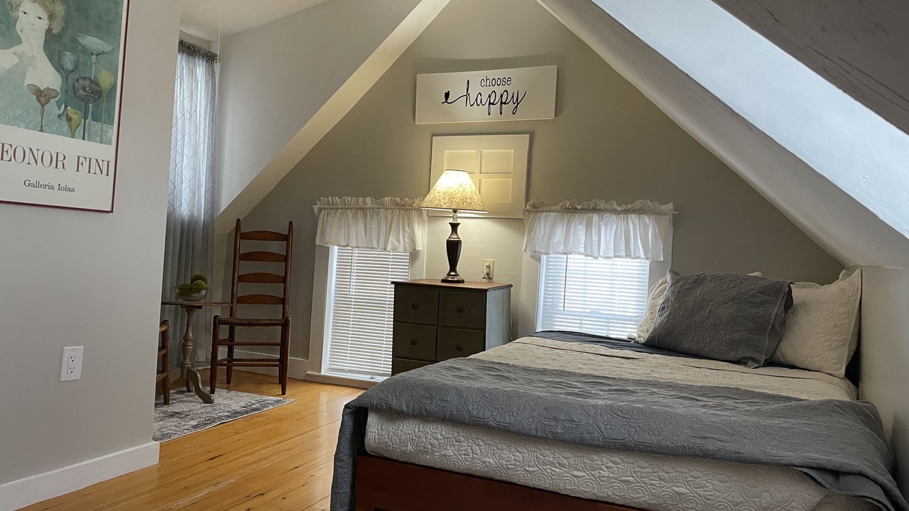 Photo of Bedroom in Campton