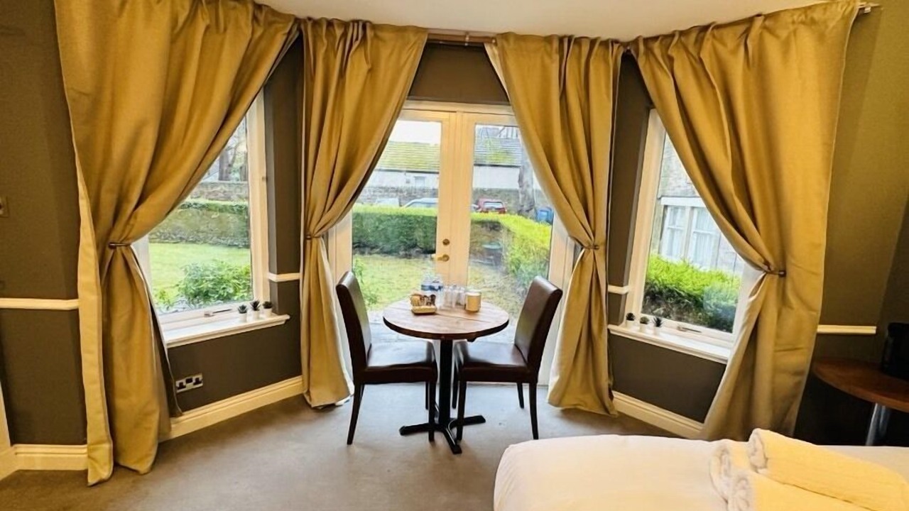 Photo of Others in Newington