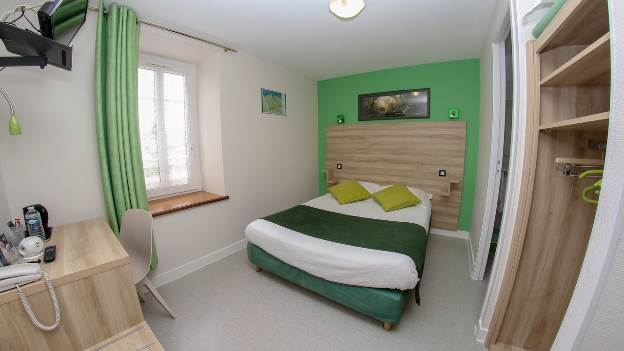 Photo of Bedroom in Saint-Pol-de-Leon