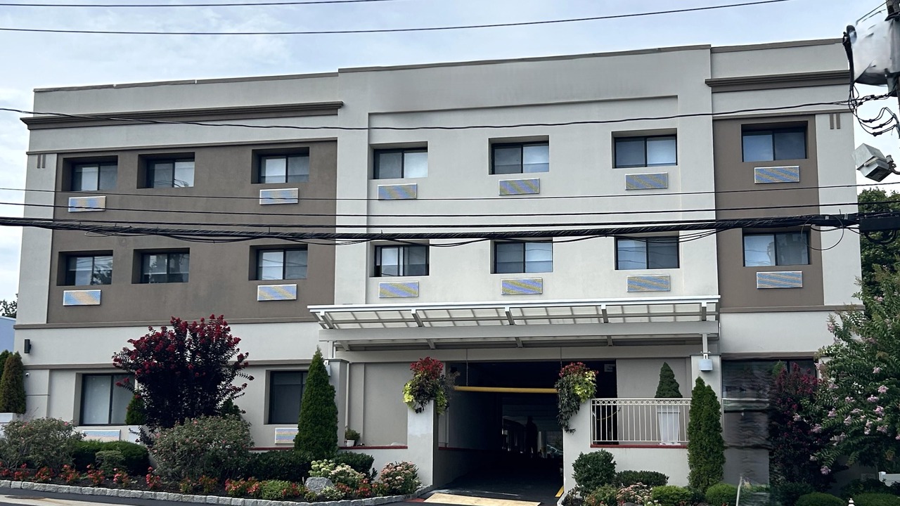 Photo of Outdoor in Flower Hill