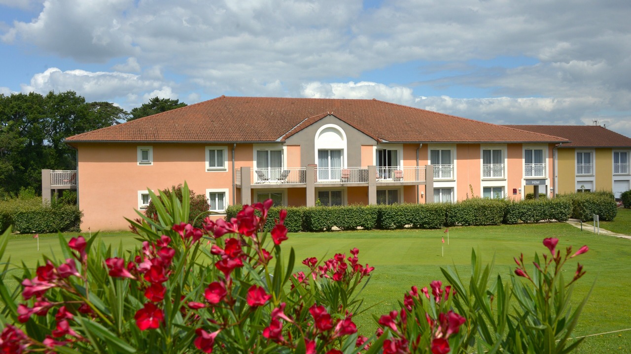 Photo of Outdoor in Albon