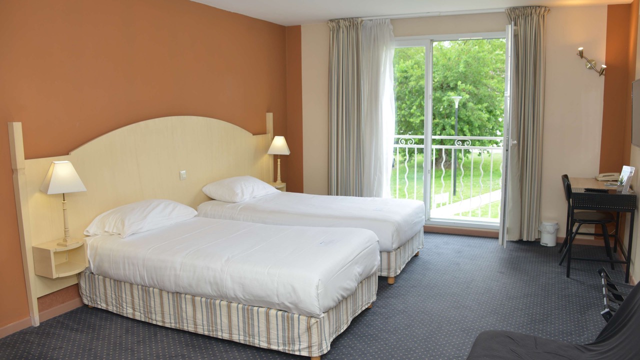 Photo of Others in Albon