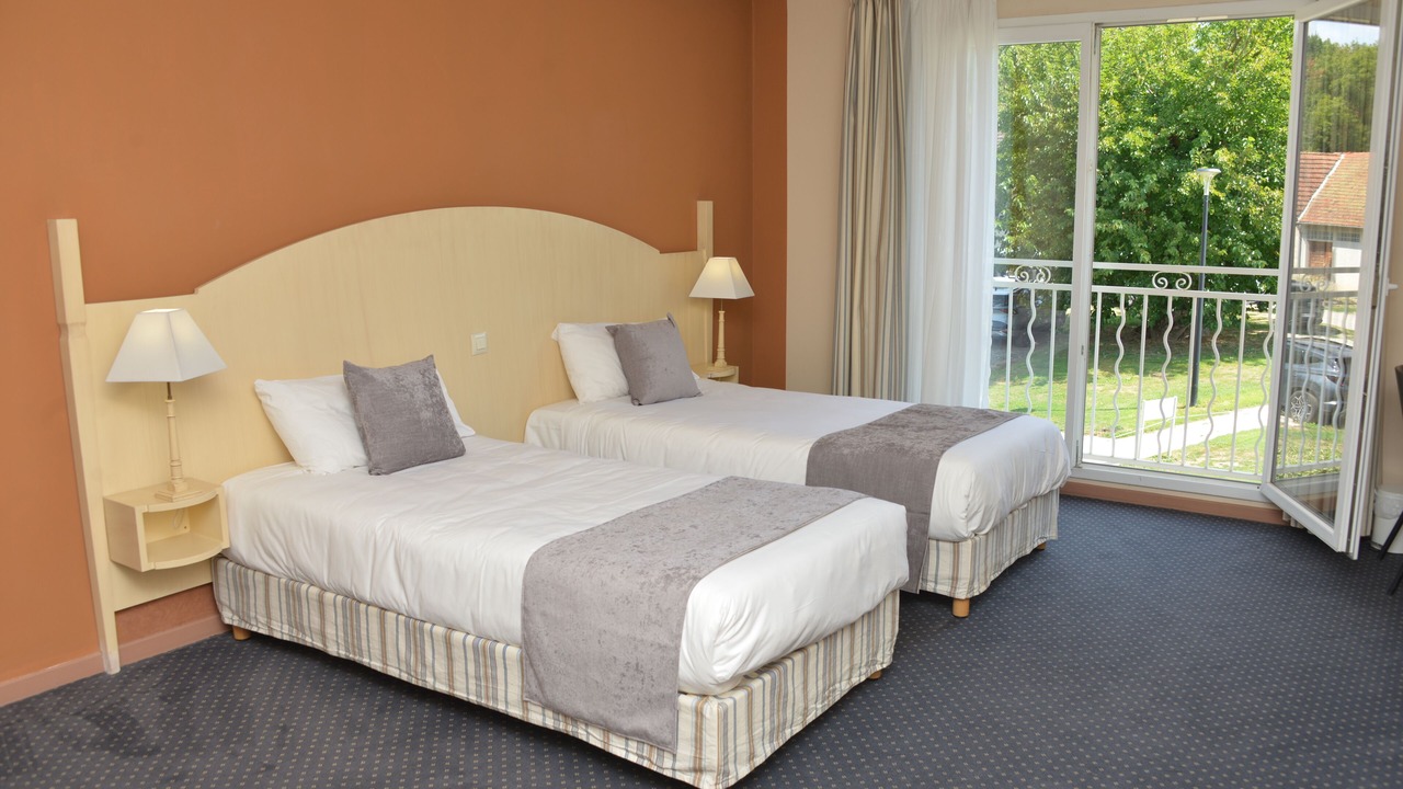 Photo of Others in Albon