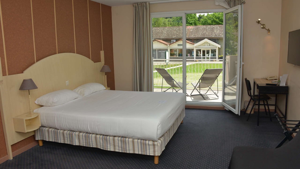 Photo of Others in Albon