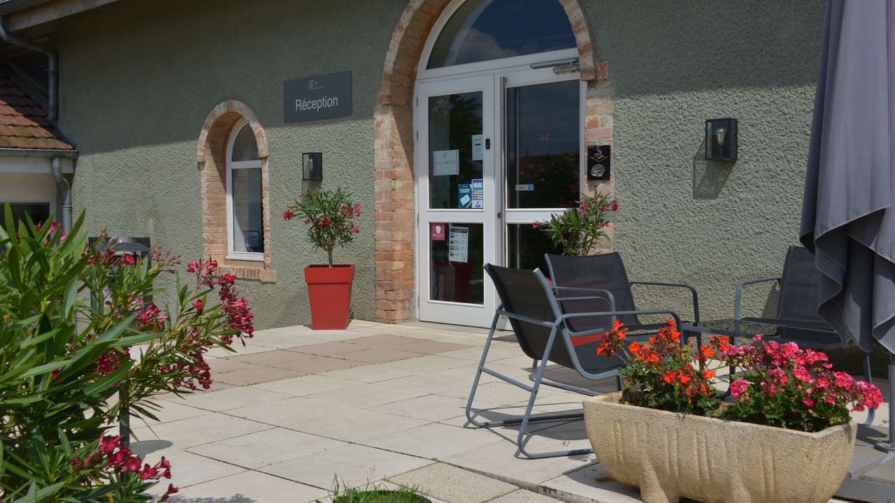 Photo of Outdoor in Albon