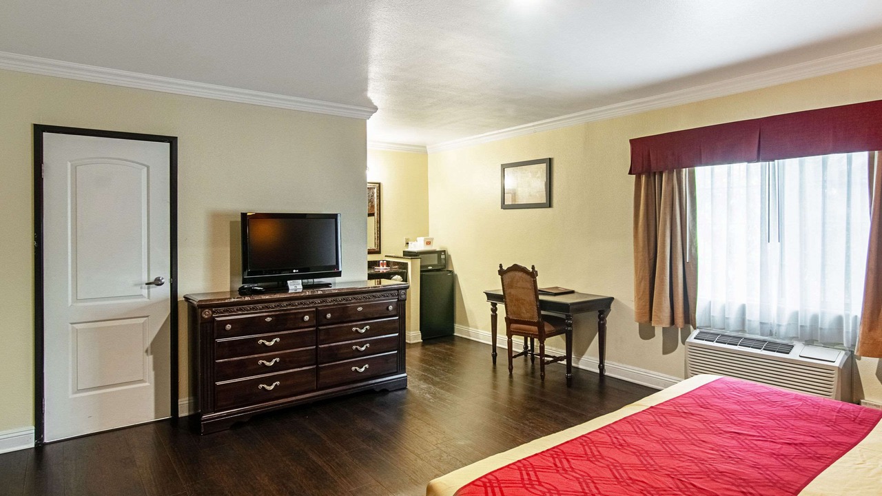 Photo of Bedroom in Circle Area