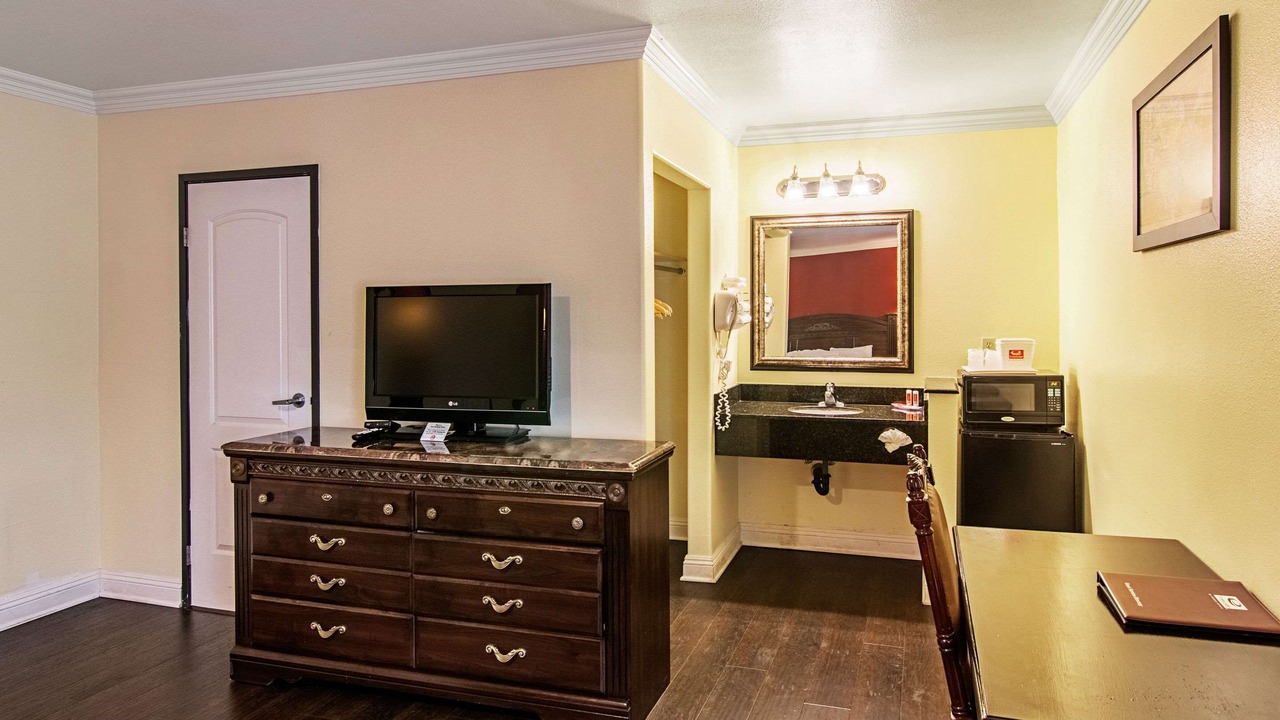 Photo of Bedroom in Circle Area