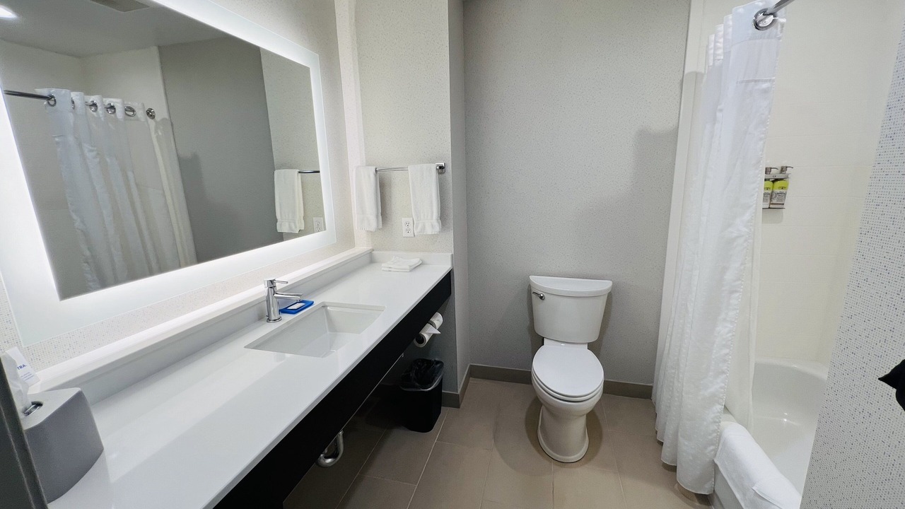 Photo of Bathroom in Salinas