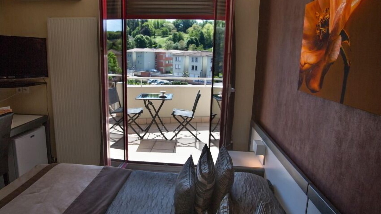 Photo of Bedroom in Roussillon-en-Isere