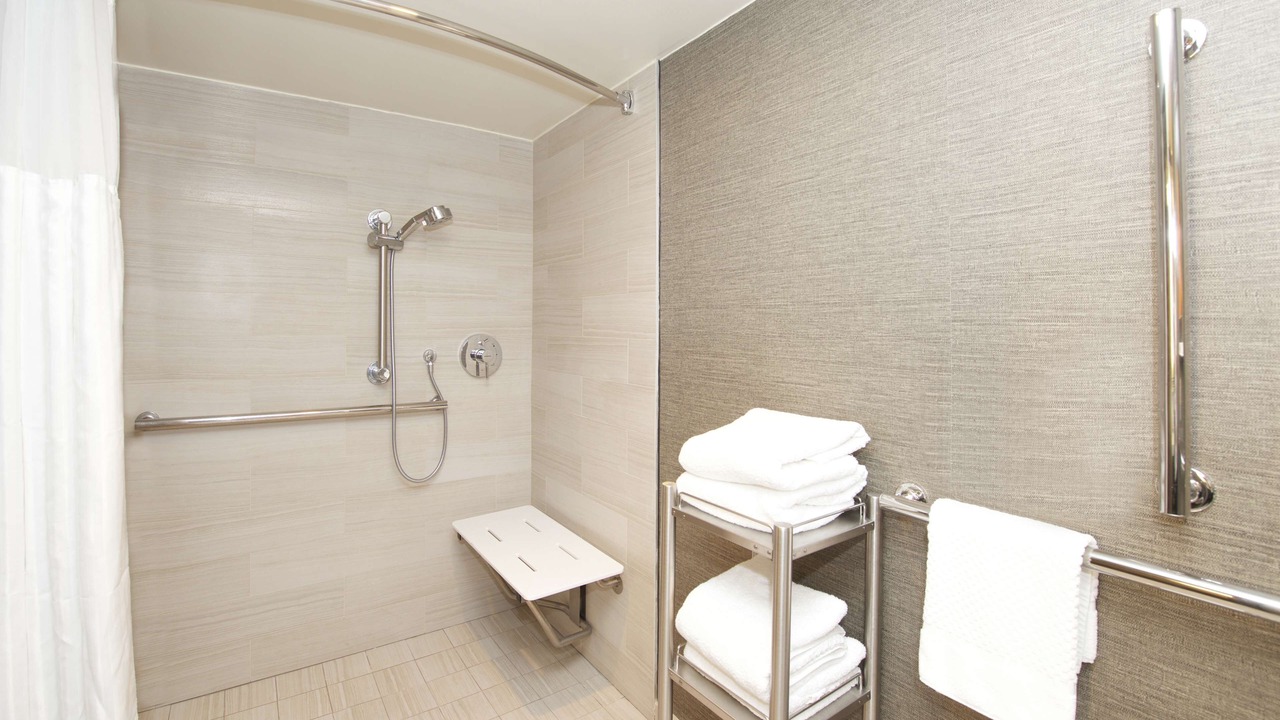 Photo of Bathroom in Cedar Knolls