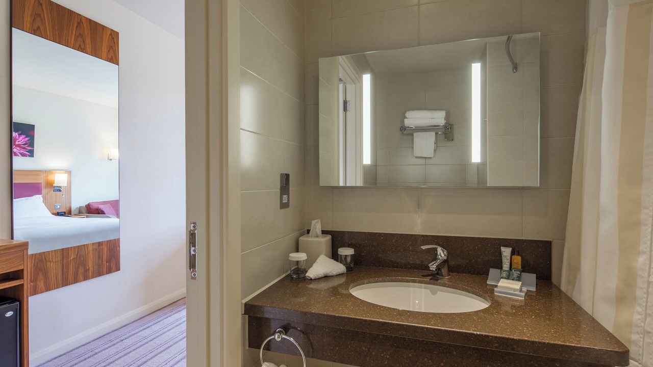 Photo of Bedroom in Tea Green