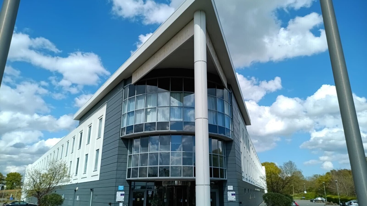 Photo of Outdoor in Tea Green