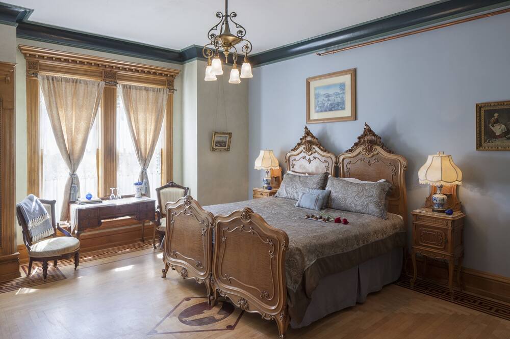 Photo of Bedroom in West Main HIll