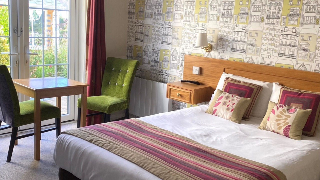 Photo of Bedroom in Alton