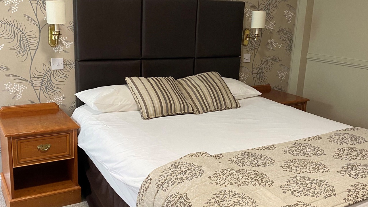 Photo of Bedroom in Alton