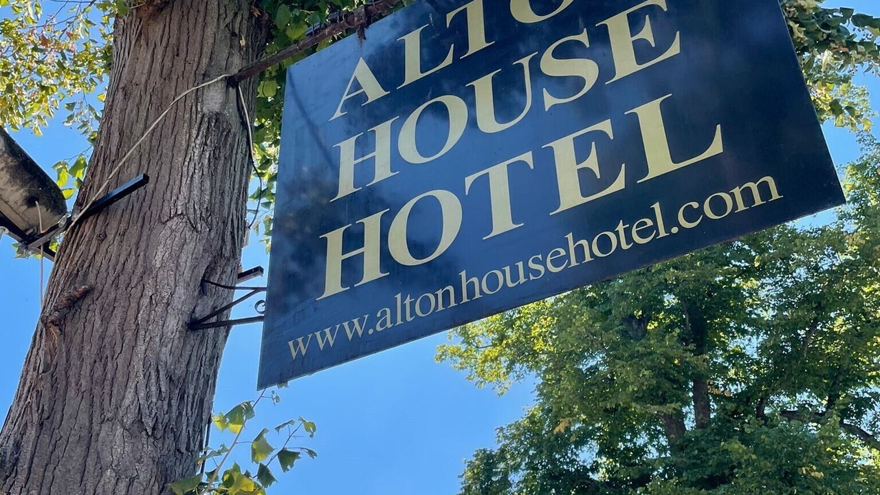 Photo of Outdoor in Alton