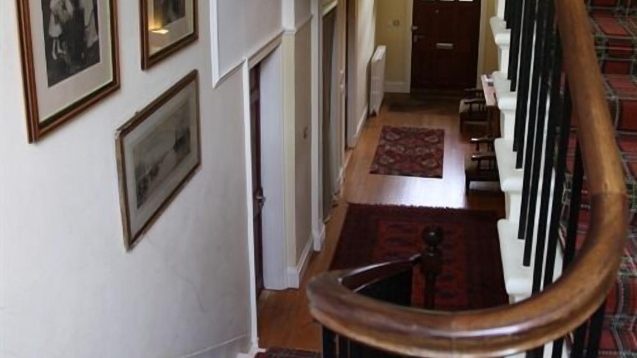 Photo of Others in Paisley