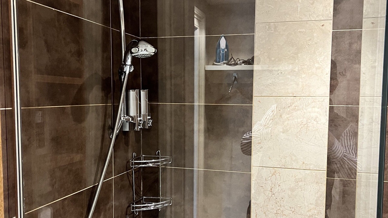 Photo of Bathroom in Paisley