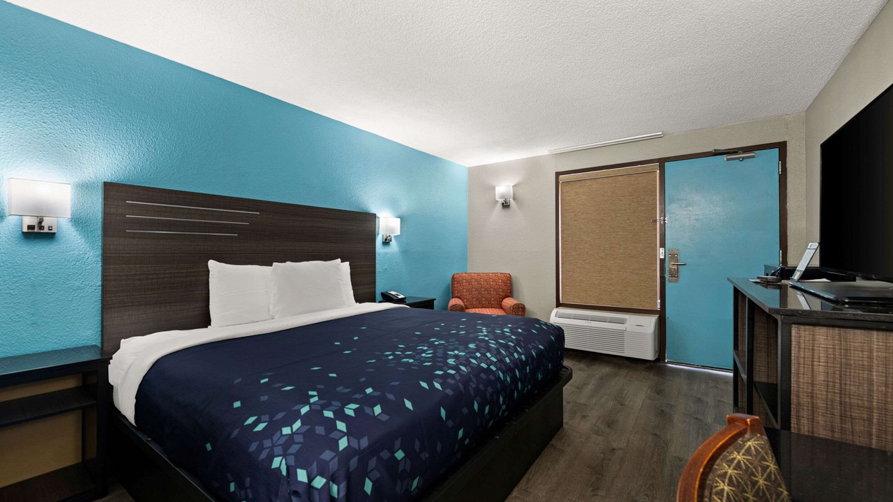 Photo of Bedroom in Dumbarton