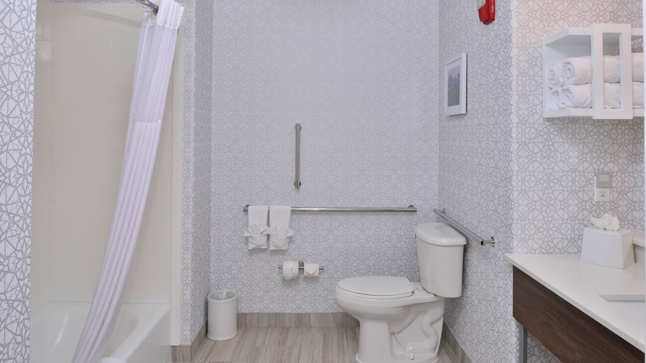 Photo of Bathroom in Winnetonka