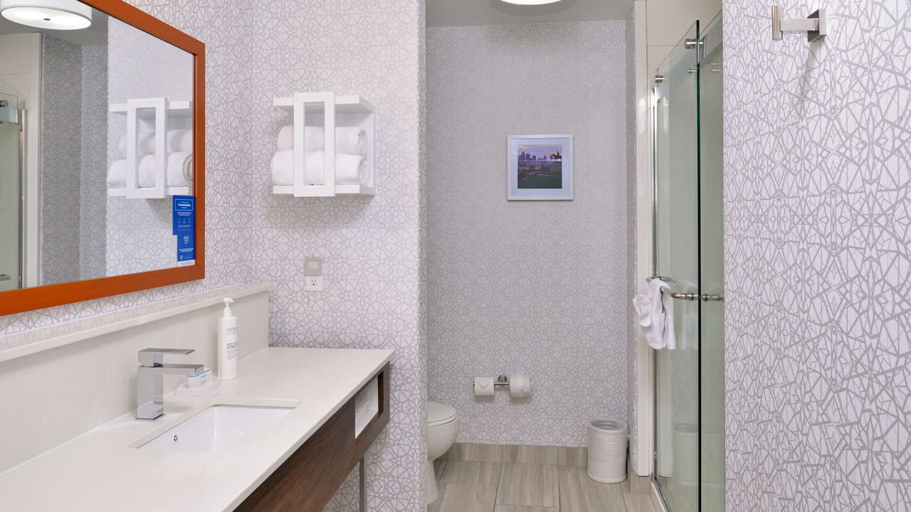 Photo of Bathroom in Winnetonka