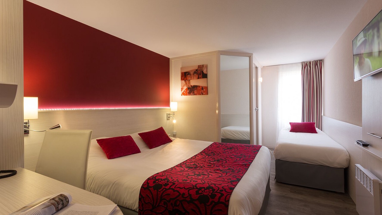 Photo of Bedroom in Saint-Saturnin