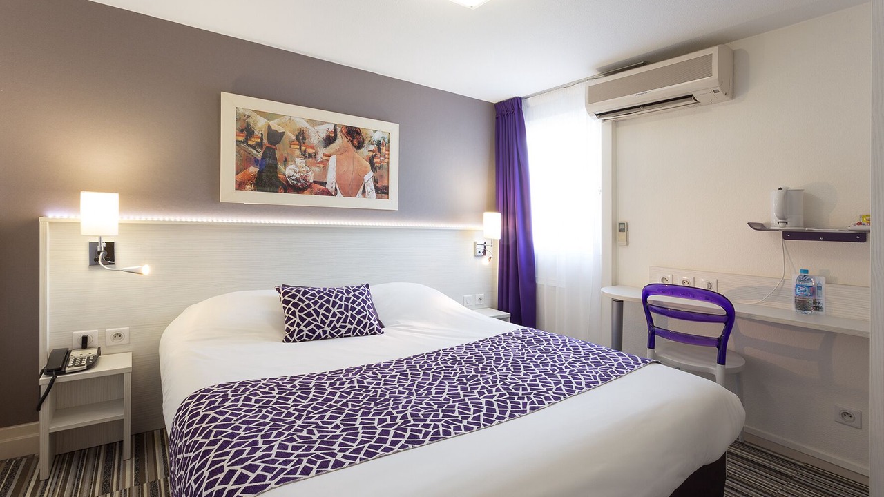 Photo of Bedroom in Saint-Saturnin