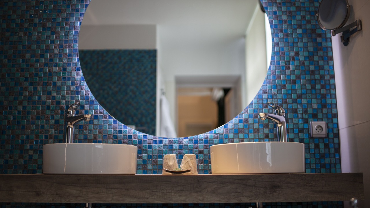 Photo of Bathroom in Busnes