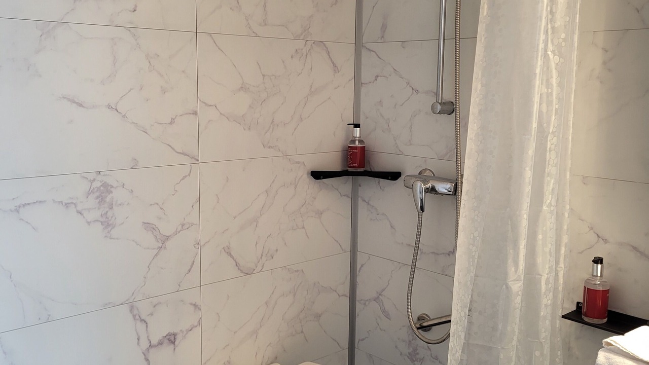 Photo of Bathroom in Saran