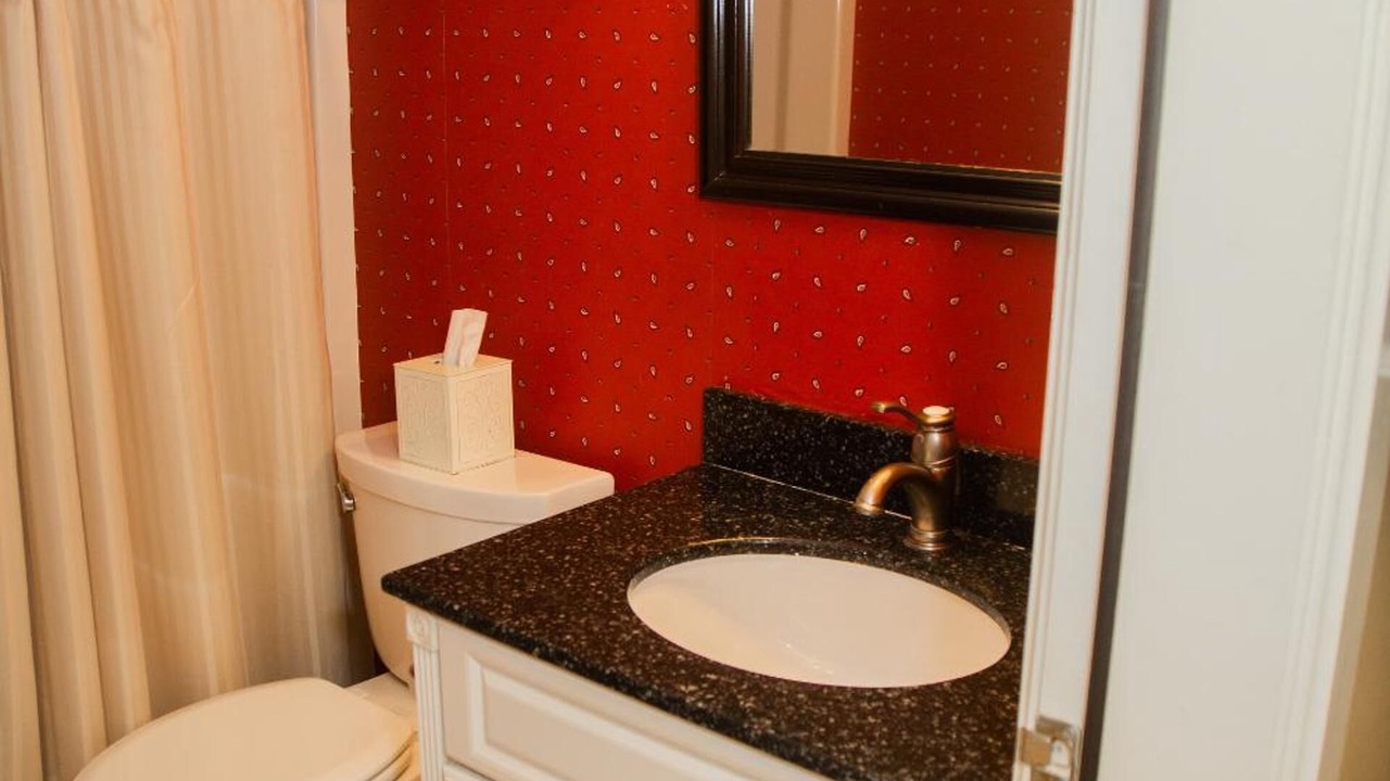 Photo of Bathroom in Glen Arbor