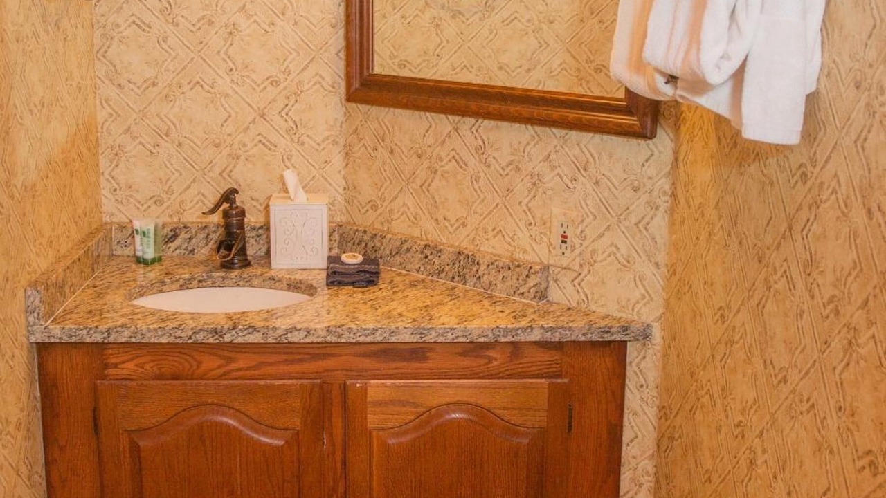 Photo of Bathroom in Glen Arbor