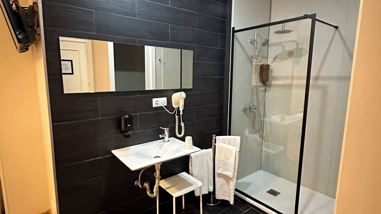 Photo of Bathroom in Zaragoza Old Town