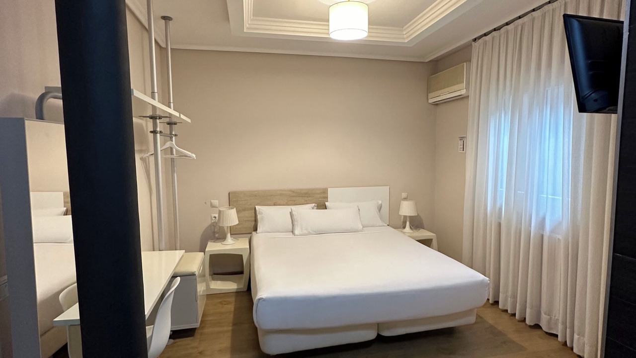 Photo of Bedroom in Zaragoza Old Town