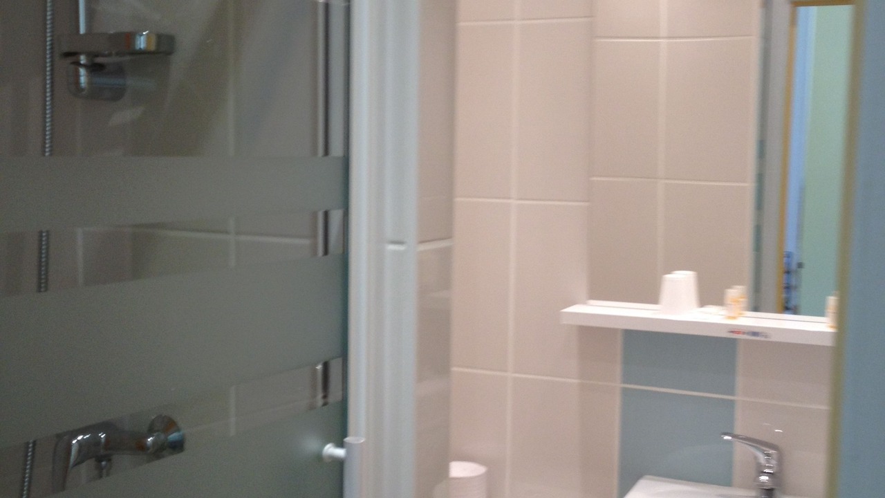 Photo of Bathroom in Charleville-Mezieres