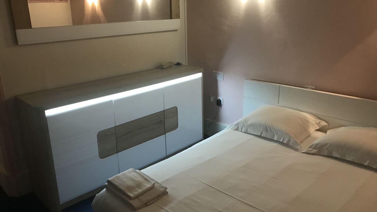 Photo of Bedroom in Charleville-Mezieres