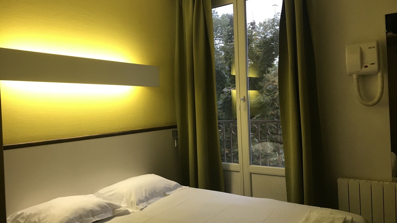 Photo of Bedroom in Charleville-Mezieres