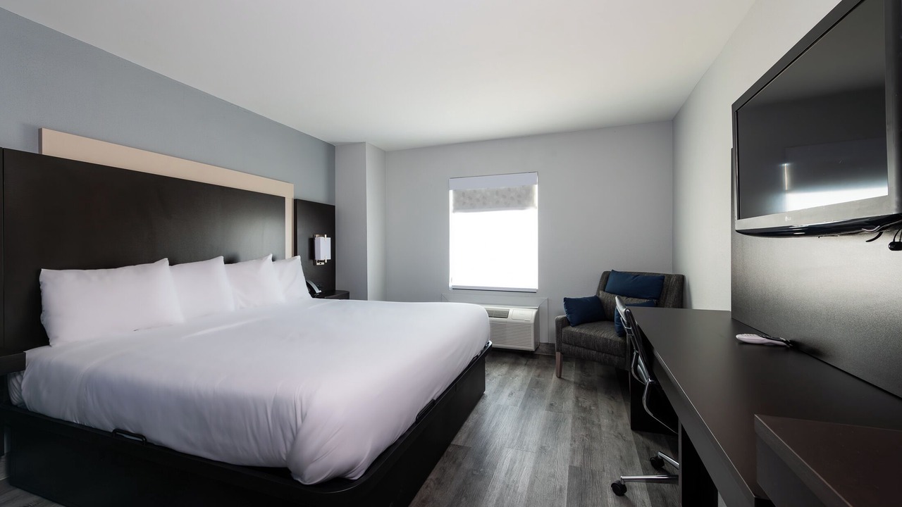 Photo of Bedroom in Forest Park