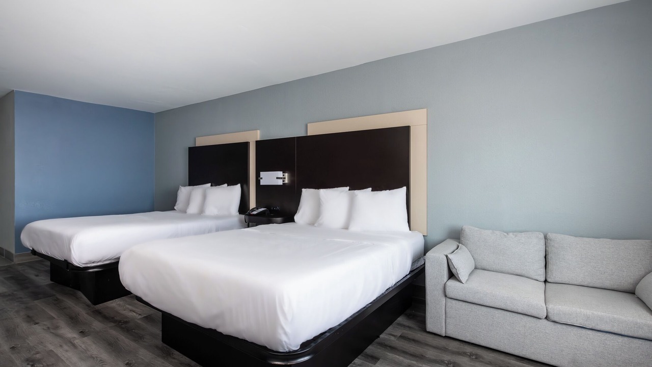 Photo of Bedroom in Forest Park