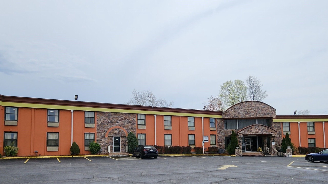 Photo of Outdoor in Elmwood Park