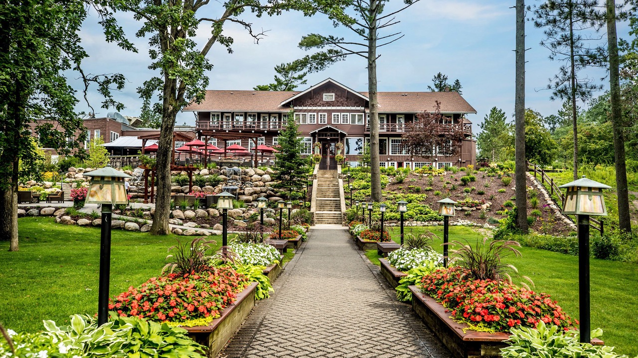 Photo of Buildings in Nisswa