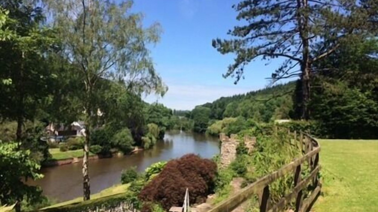 Photo of Others in Symonds Yat