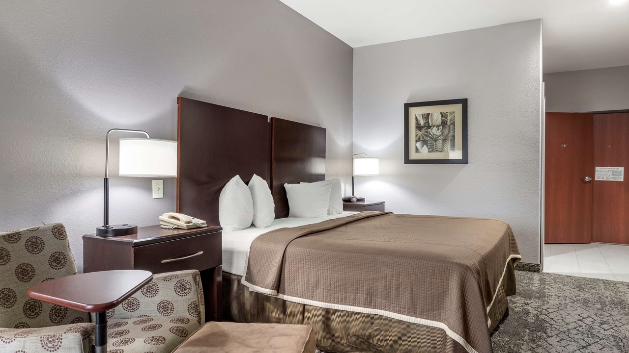 Photo of Bedroom in Oakdale