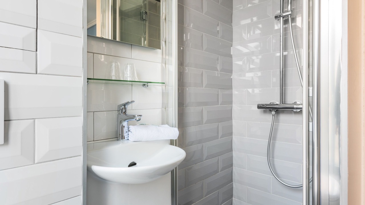 Photo of Bathroom in Porte-Saint-Martin