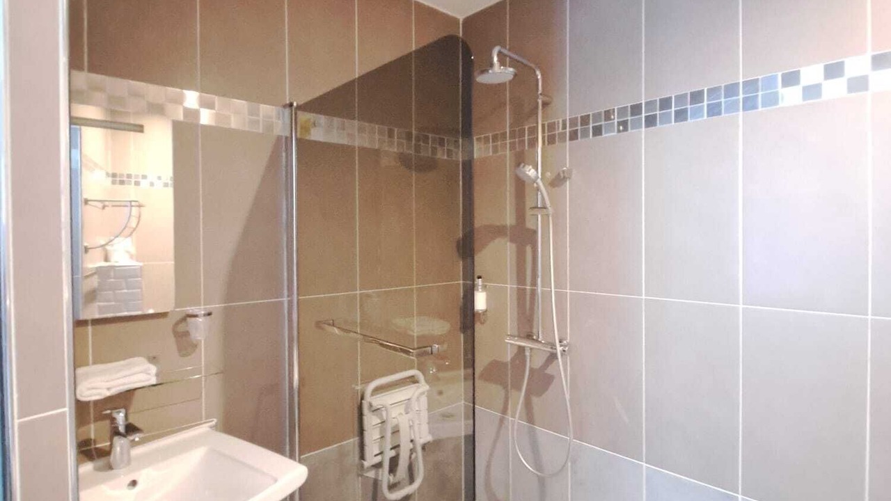 Photo of Bathroom in Porte-Saint-Martin
